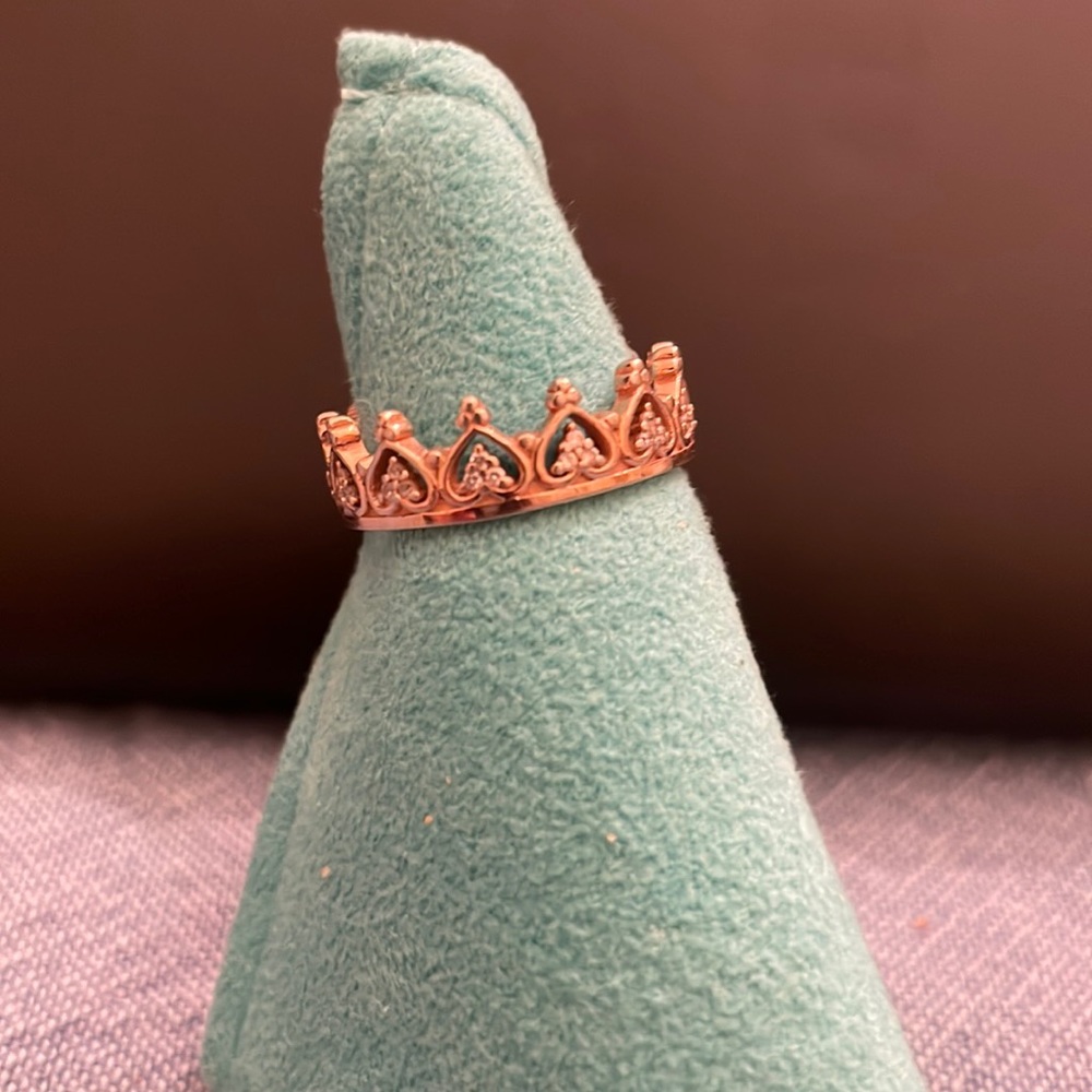Sterling silver crown ring
